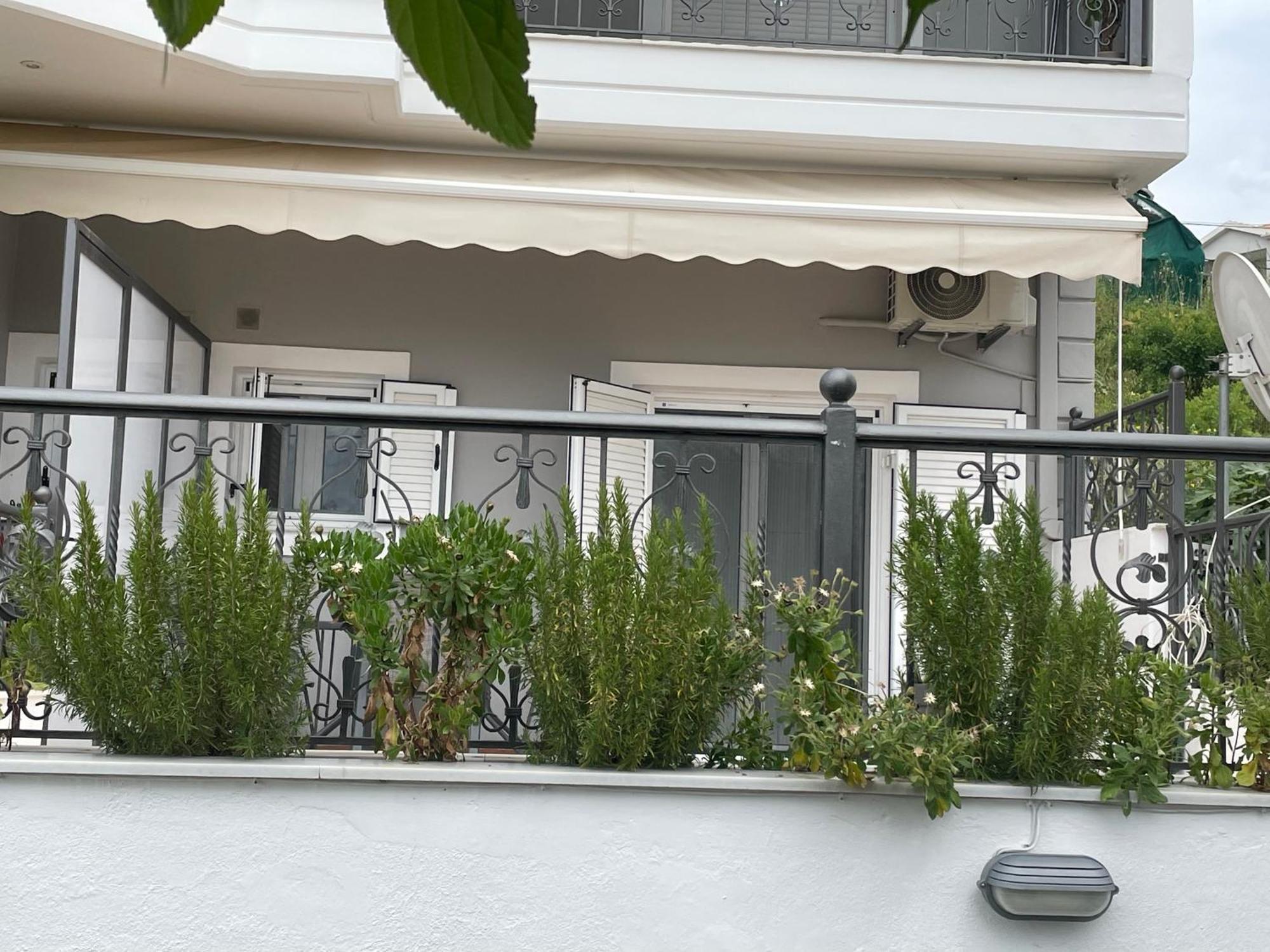 Areti'S Home 이구메니차 외부 사진